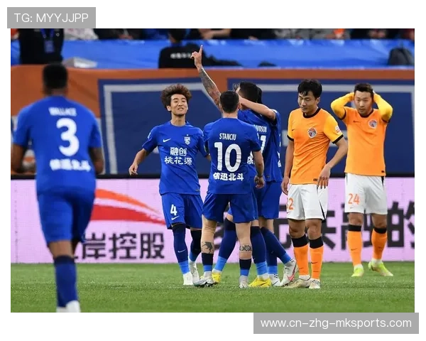 青岛海牛1-0险胜武汉三镇：众界记者怎看“献分活雷锋”的精彩瞬间